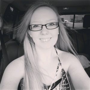 Meet your Posher, Brittney